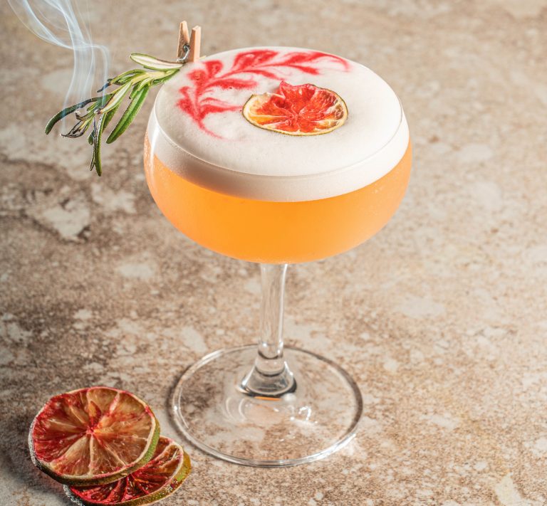 Mlle Rosa, cocktail d'ispiration indienne du India Rosa